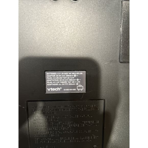 VTech KidiJamz Interactive Music Studio Keyboard, Microphone, Portable Player - Picture 6 of 6